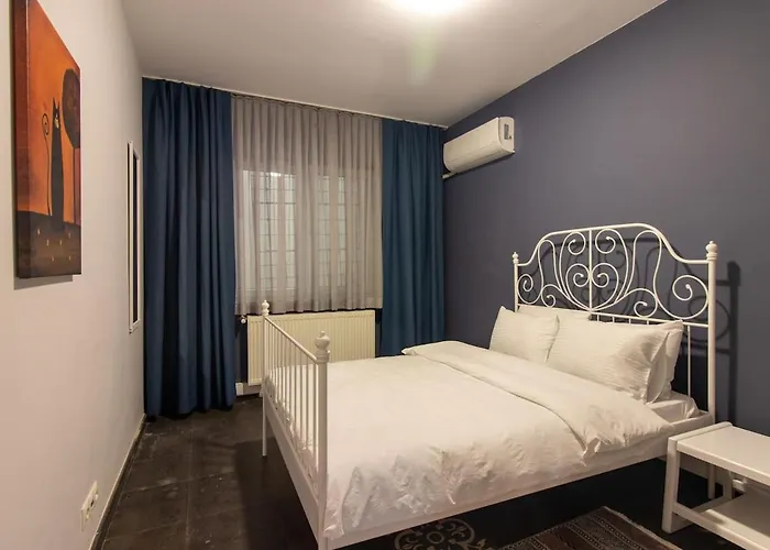 Eclectic 1br With Charm In The Heart Of Cihangir * Istambul